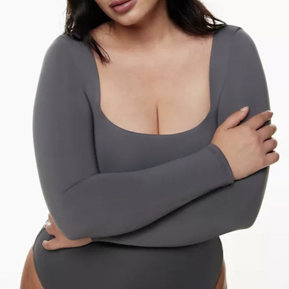 Aritzia Babaton Contour Elegant Charcoal Square Neck Long Sleeve Bodysuit - Picture 6 of 8